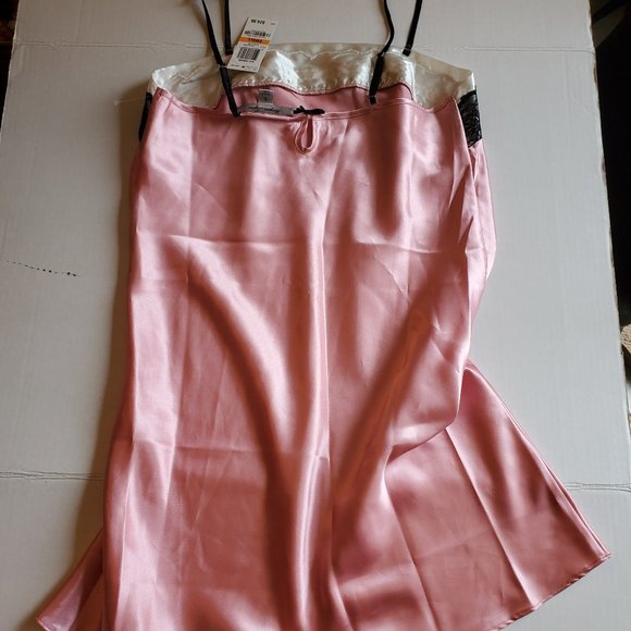 Morgan Taylor Intimates Small - Picture 2 of 6